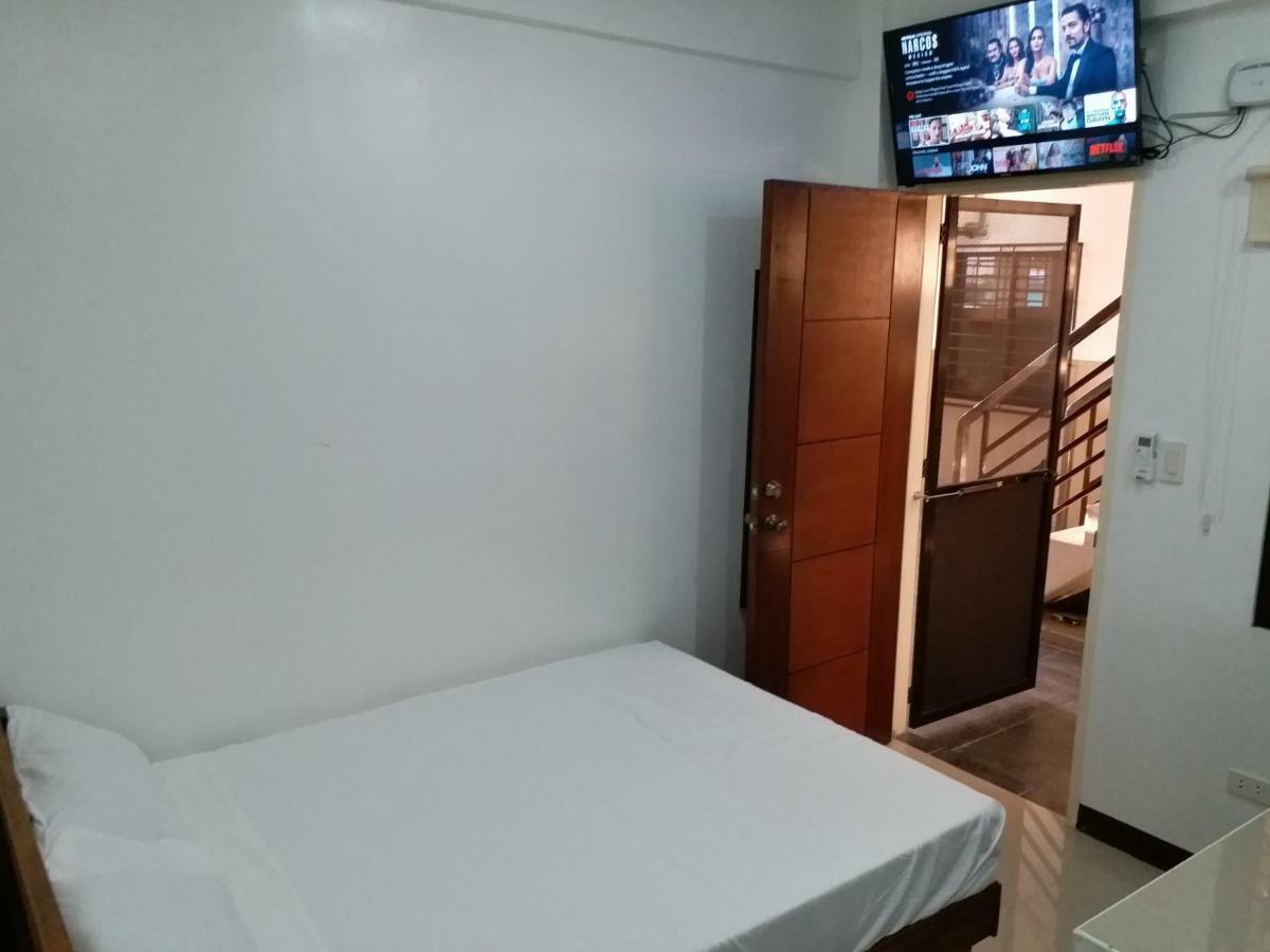 Clark-Pad Inn, Angeles City Εξωτερικό φωτογραφία